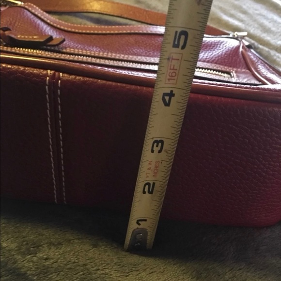 Dooney and Bourke crossbody - Picture 3 of 7